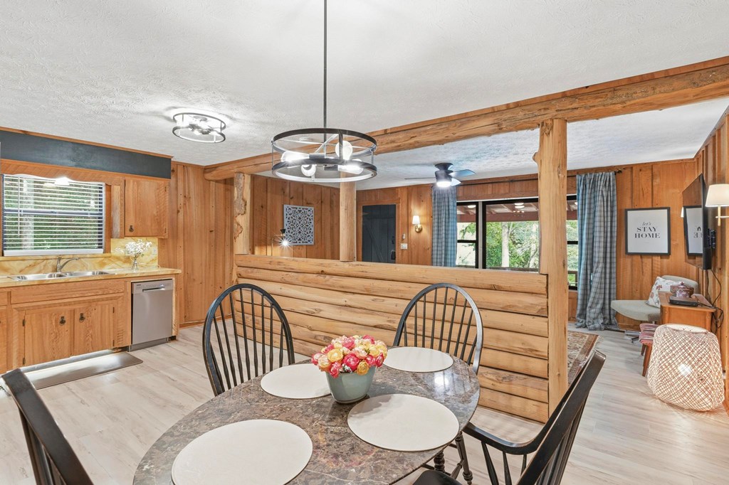 23 Briar Cove Lane Property Photo 17