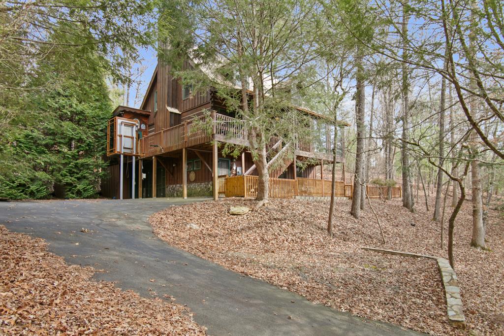 143 Kaely Drive Property Photo 1