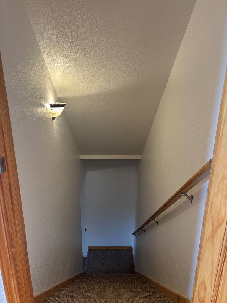 380 Buck Ridge Drive Property Photo 5