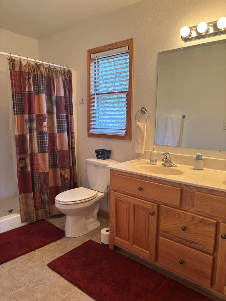 380 Buck Ridge Drive Property Photo 9