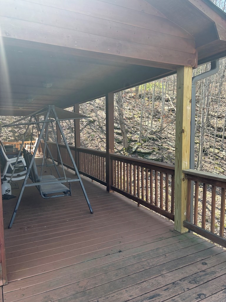 380 Buck Ridge Drive Property Photo 16