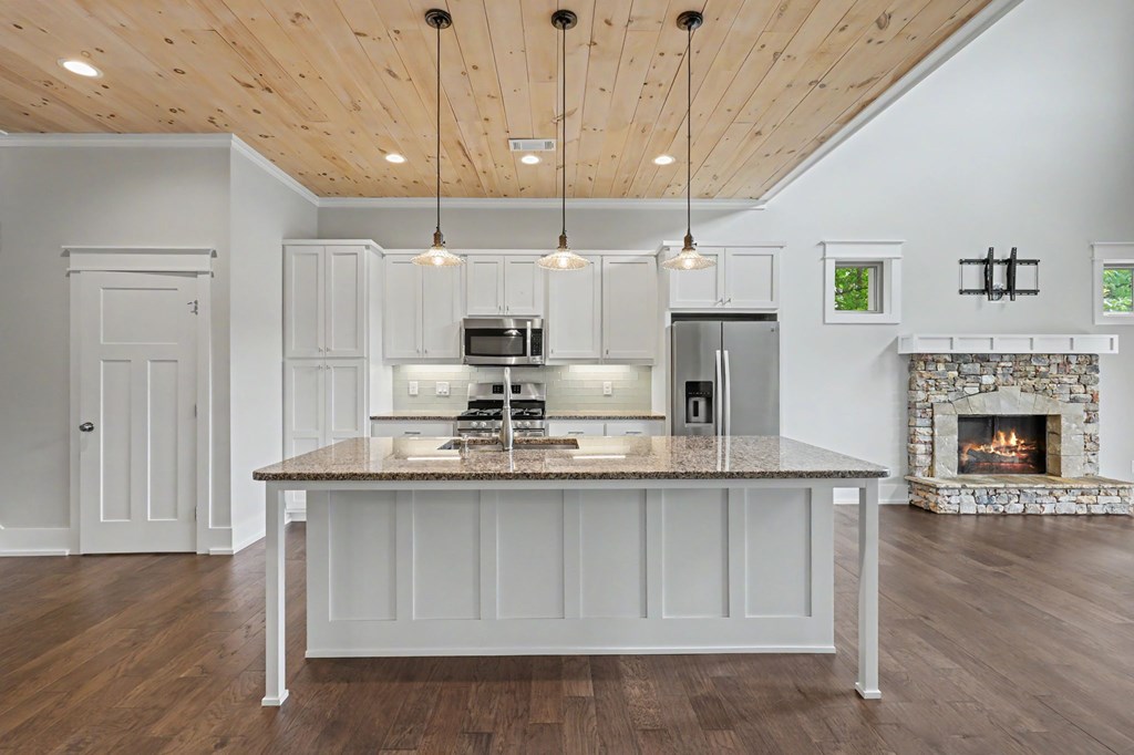 903 Elf School Road Property Photo 13