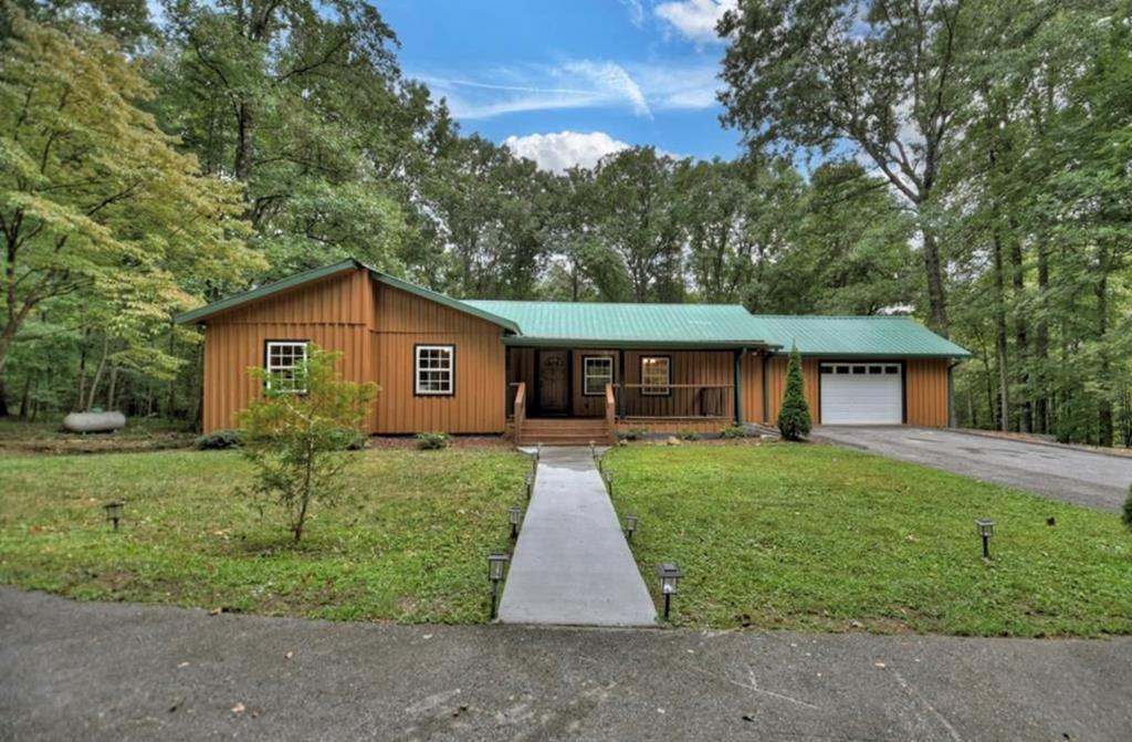 1843 Old Mobile Road Property Photo 2