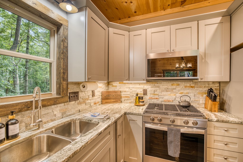 138 Nectar Lane Property Photo 7