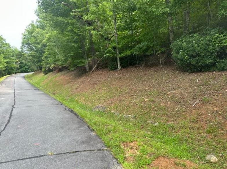 2 Thunder Road Property Photo 3