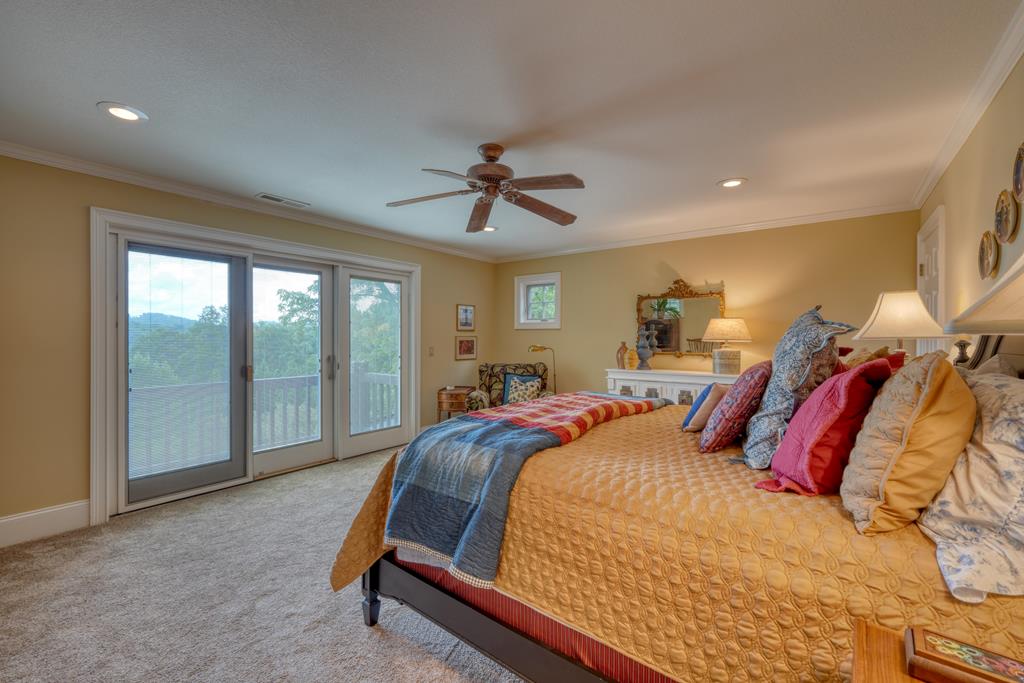 238 Meadowbrook Drive Property Photo 43