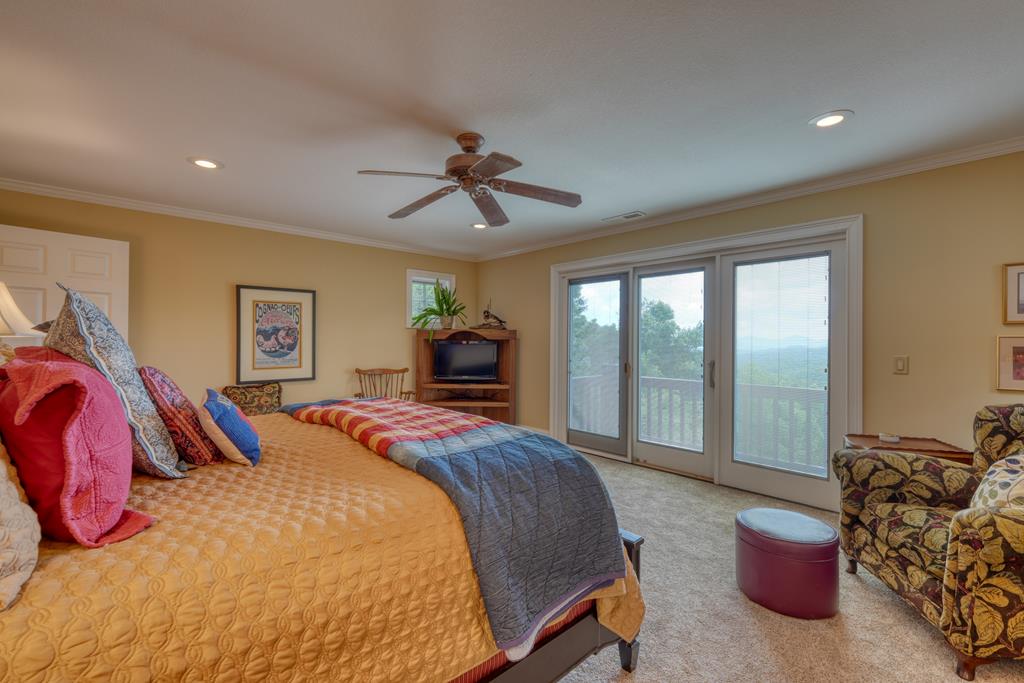 238 Meadowbrook Drive Property Photo 45