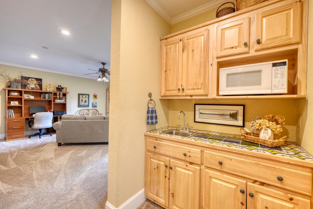 238 Meadowbrook Drive Property Photo 53