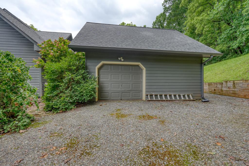238 Meadowbrook Drive Property Photo 74