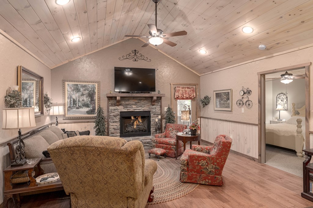 337 Branch Creek Road Property Photo 6