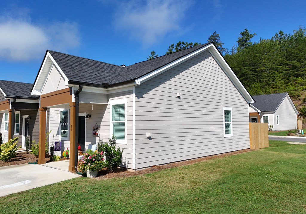 25 Grove Loop Property Photo 16