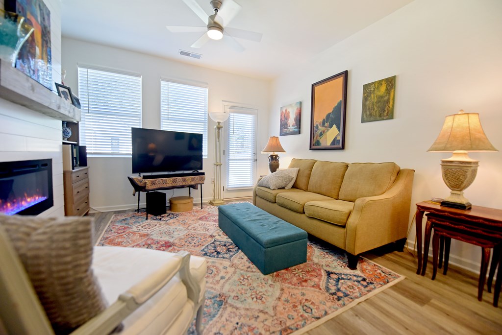 25 Grove Loop Property Photo 28
