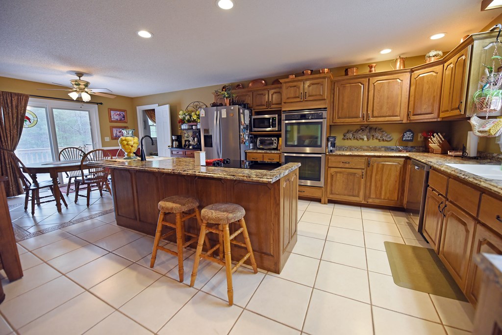 38 Oakwood Drive Property Photo 13