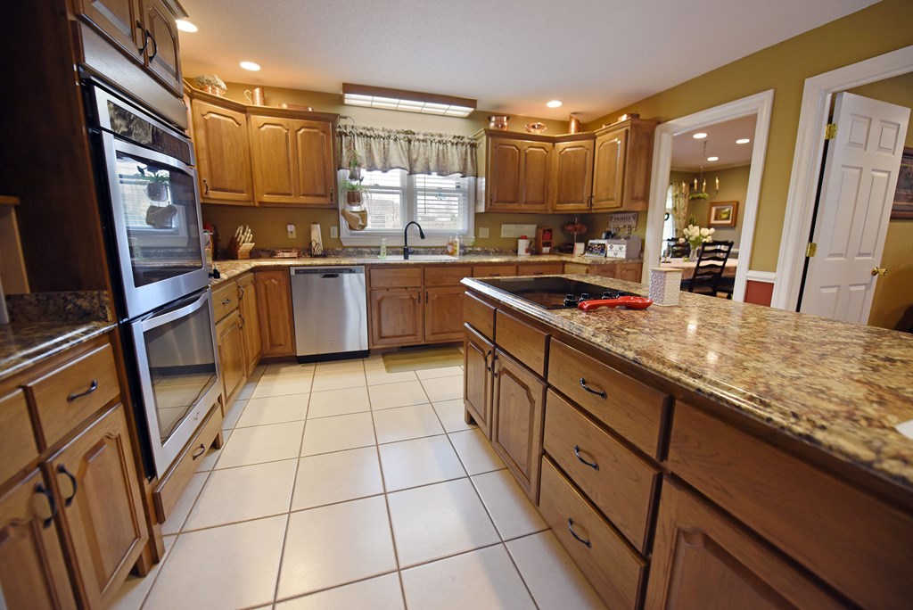 38 Oakwood Drive Property Photo 15