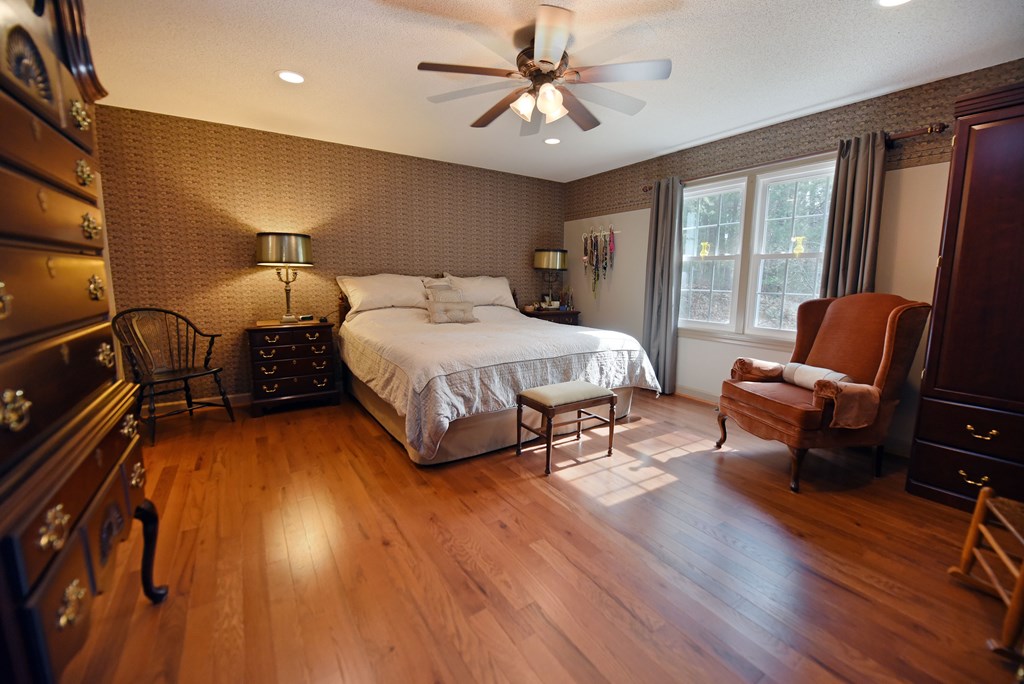 38 Oakwood Drive Property Photo 17