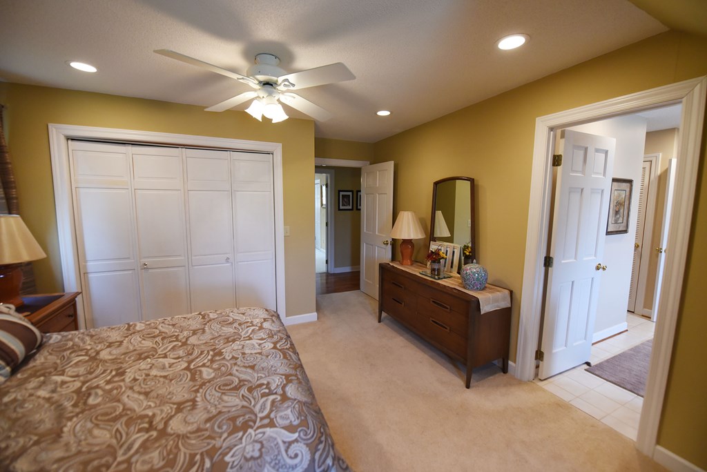 38 Oakwood Drive Property Photo 28