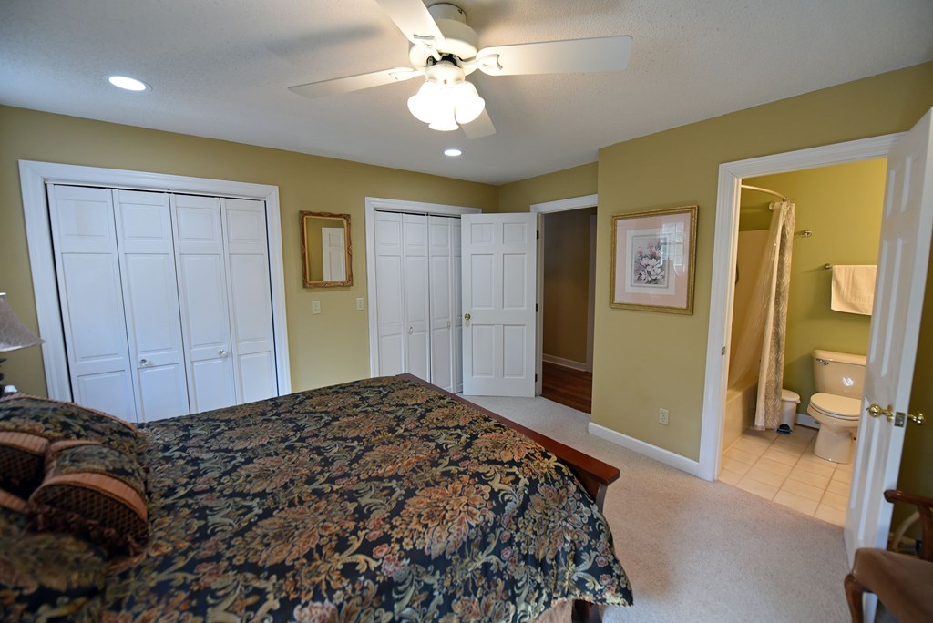 38 Oakwood Drive Property Photo 33