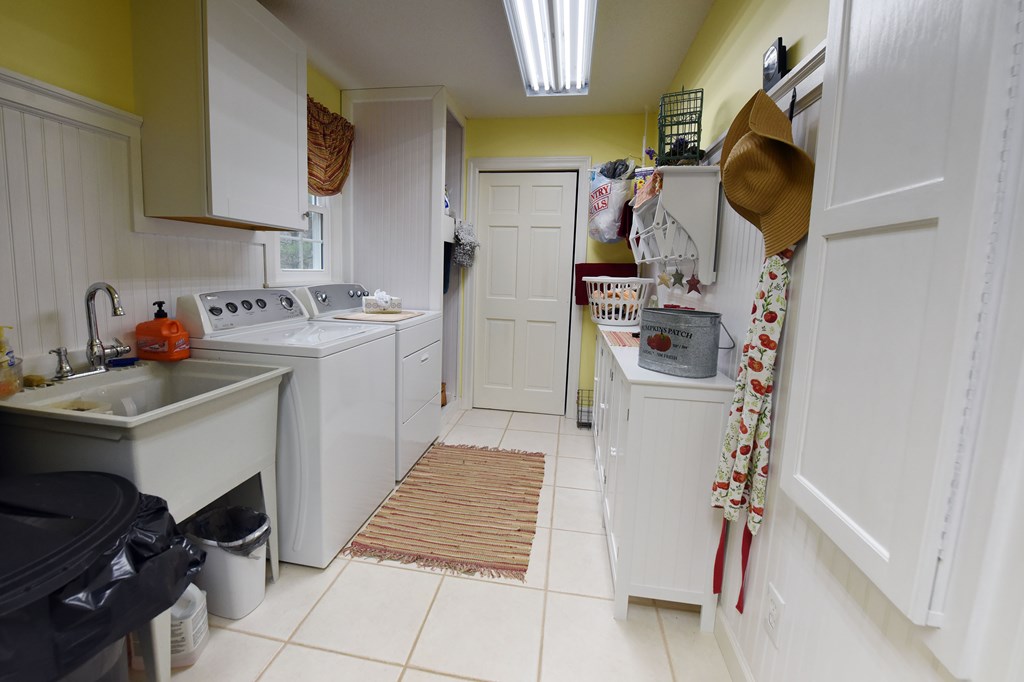 38 Oakwood Drive Property Photo 41