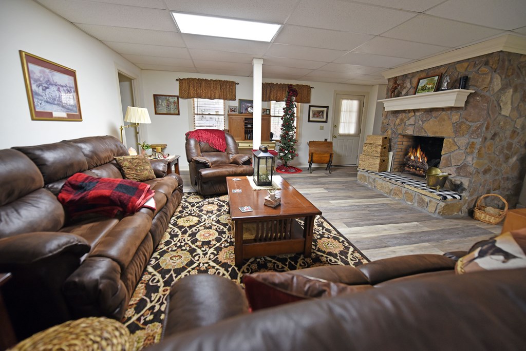 38 Oakwood Drive Property Photo 45