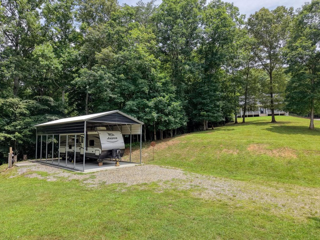 119 Satterfield Place Property Photo 4