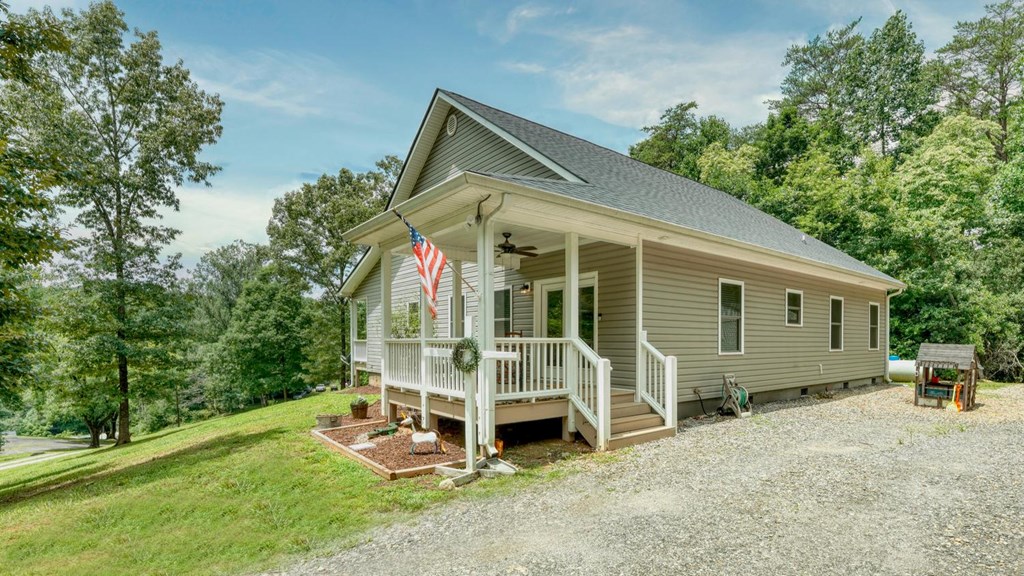 119 Satterfield Place Property Photo 11