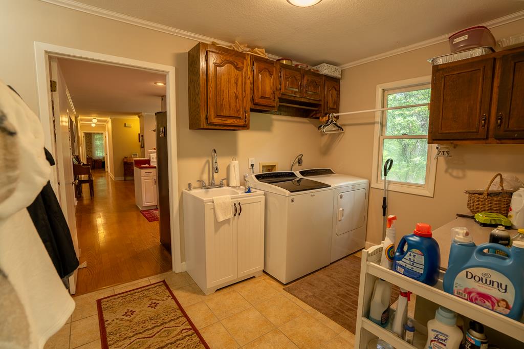 48 Puma Lane Property Photo 6