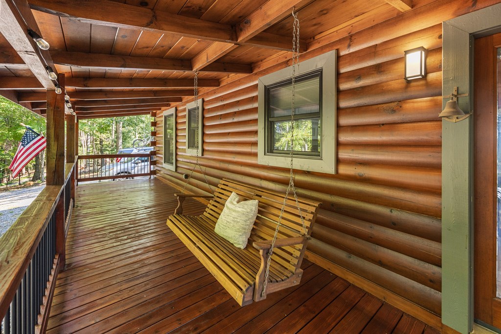 832 Scenic Mountain View Road Property Photo 2