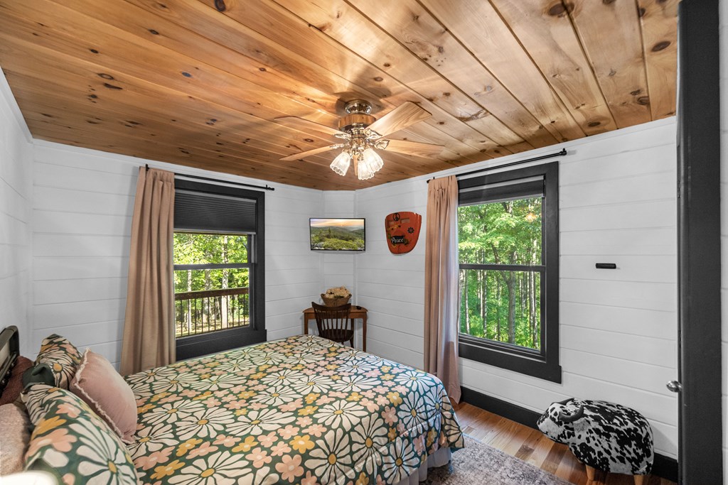 832 Scenic Mountain View Road Property Photo 13