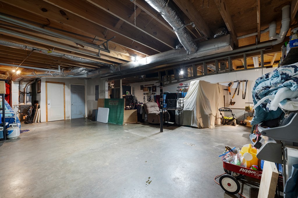 531 Philadelphia Drive Property Photo 37