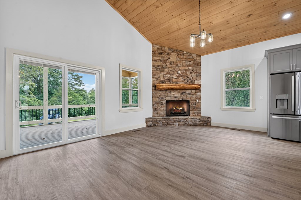 2125 Shady Grove Road Property Photo 15