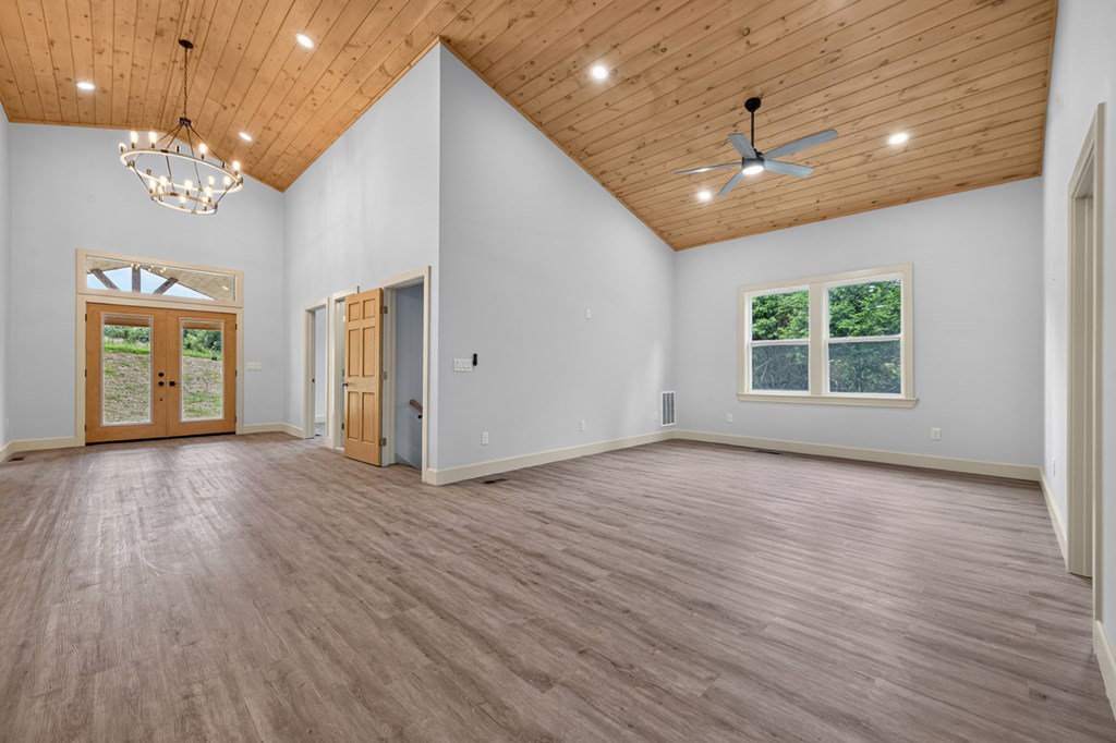 2125 Shady Grove Road Property Photo 16