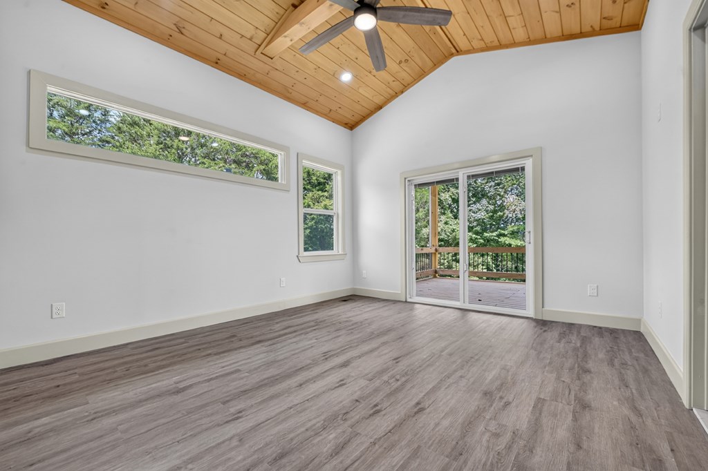 2125 Shady Grove Road Property Photo 19