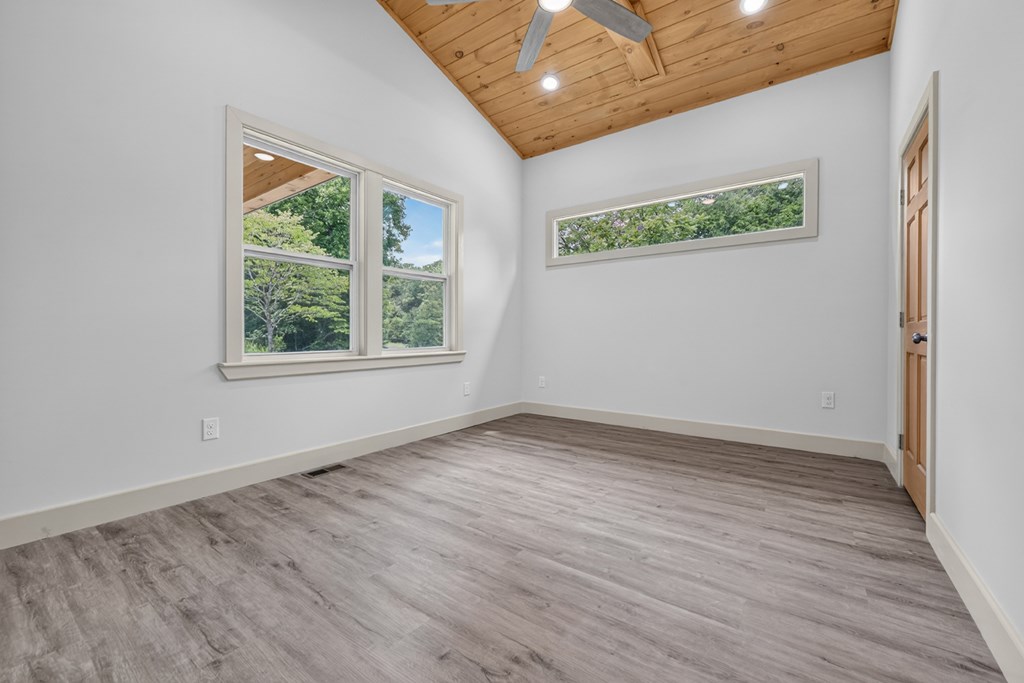 2125 Shady Grove Road Property Photo 34