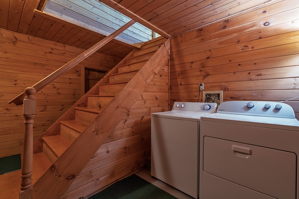 1049 Rockwater Road Property Photo 22