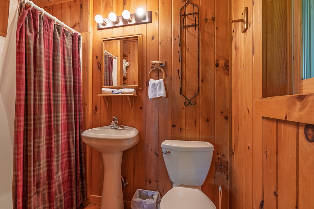 1049 Rockwater Road Property Photo 26