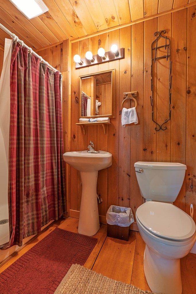 1049 Rockwater Road Property Photo 27