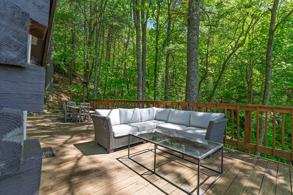1049 Rockwater Road Property Photo 29