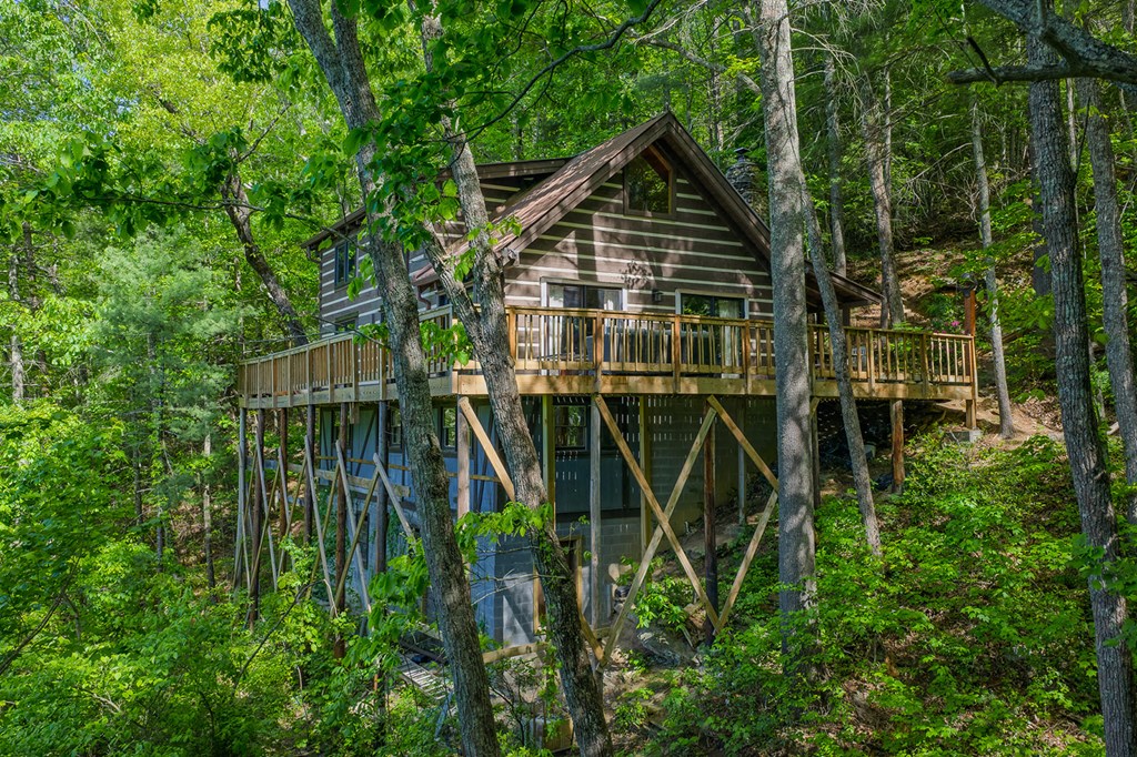 1049 Rockwater Road Property Photo 38