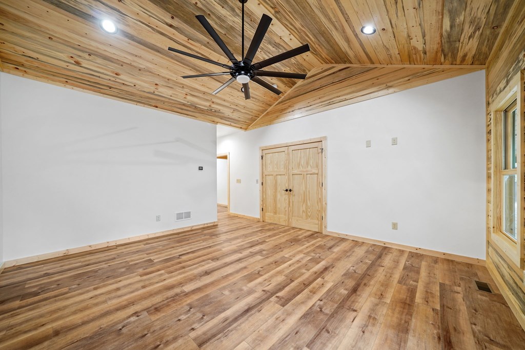 641 Bryant Farm Lane Property Photo 33