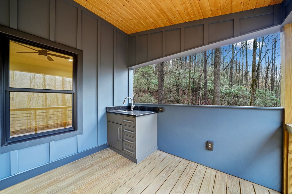 641 Bryant Farm Lane Property Photo 37