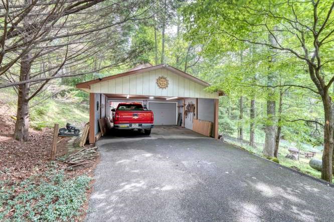 3609 Fodder Creek Road Property Photo 10