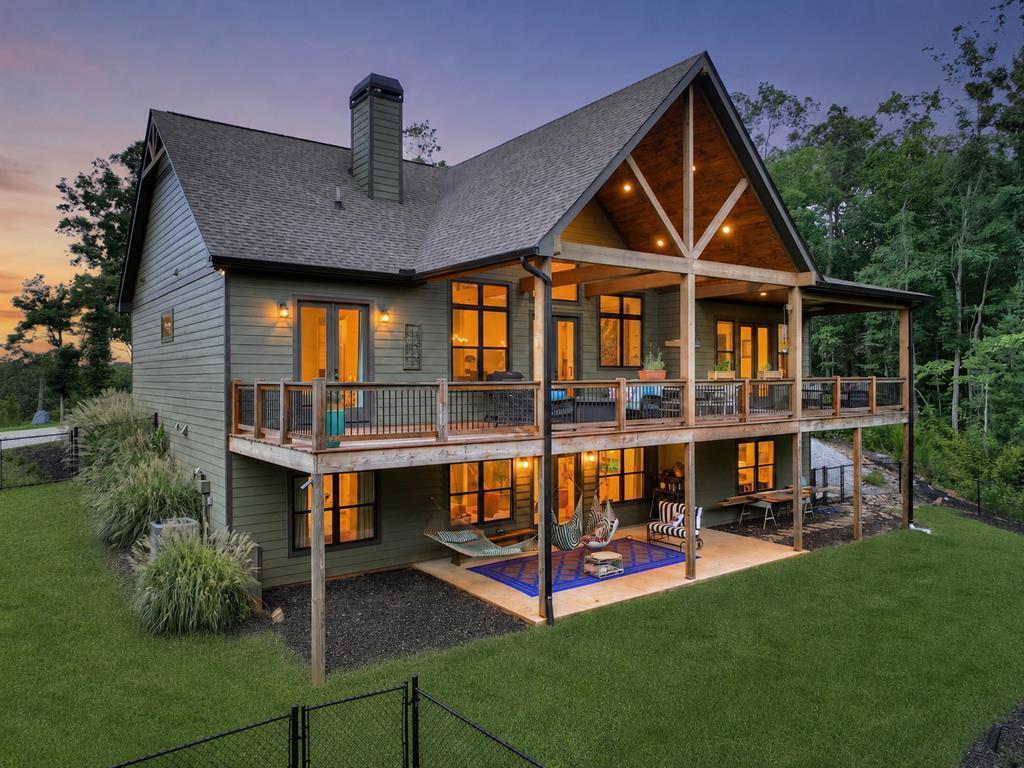 1567 Hap Holt Road Property Photo 1