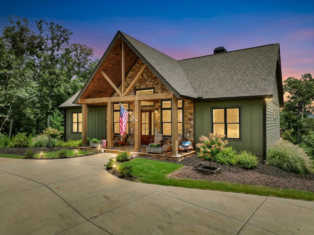 1567 Hap Holt Road Property Photo 2