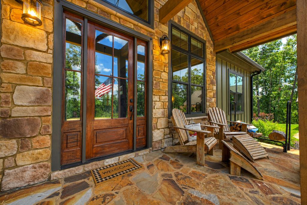 1567 Hap Holt Road Property Photo 4