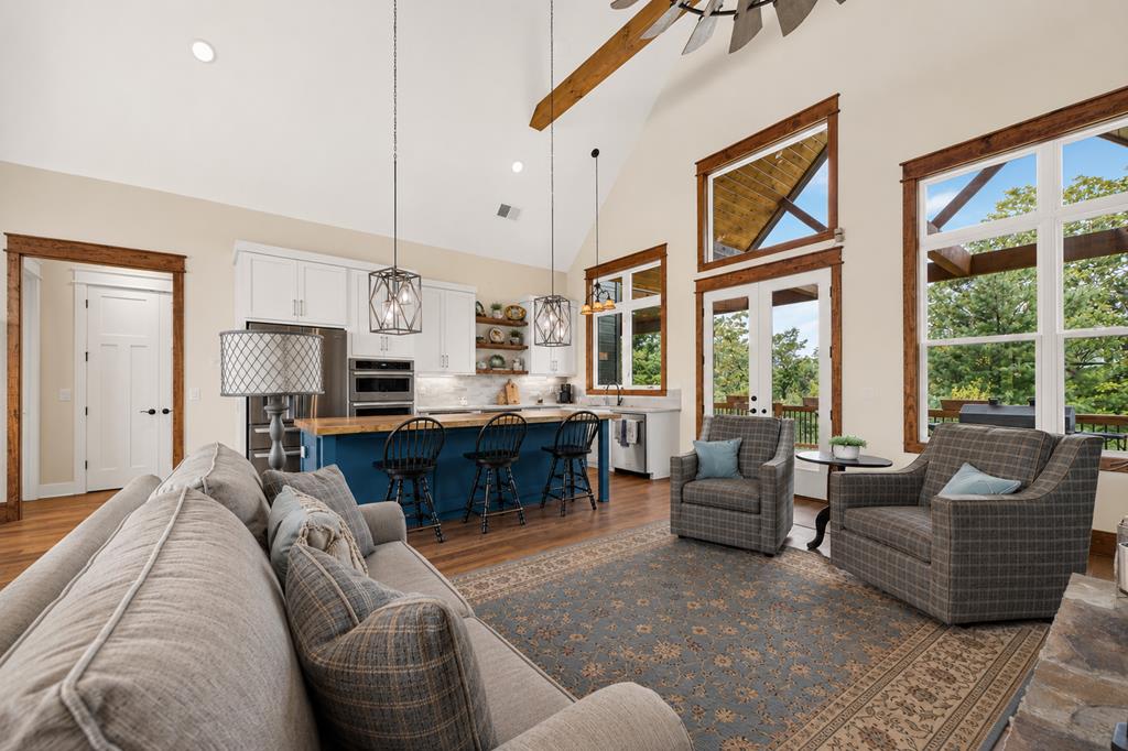 1567 Hap Holt Road Property Photo 19