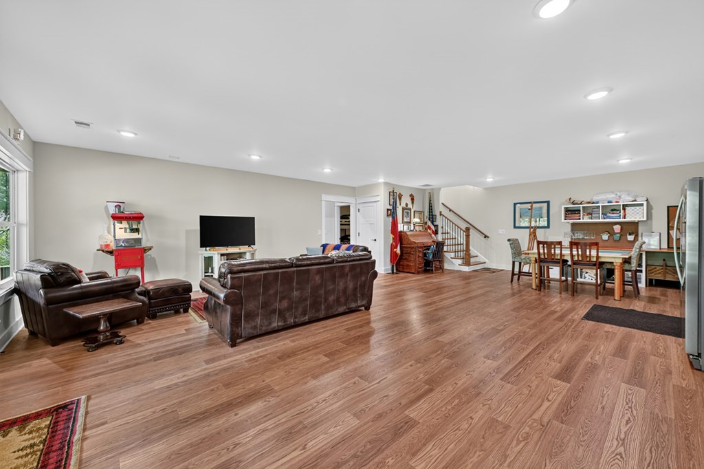 1567 Hap Holt Road Property Photo 44