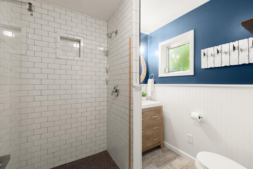 3755 Woods Creek Drive Property Photo 67