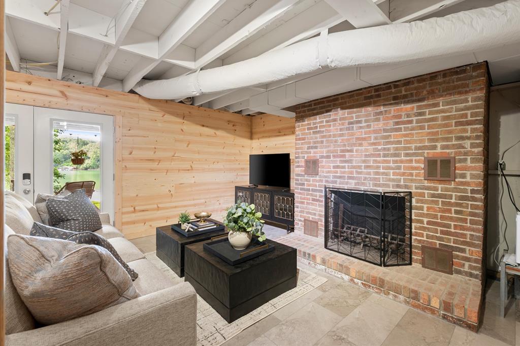 3755 Woods Creek Drive Property Photo 75
