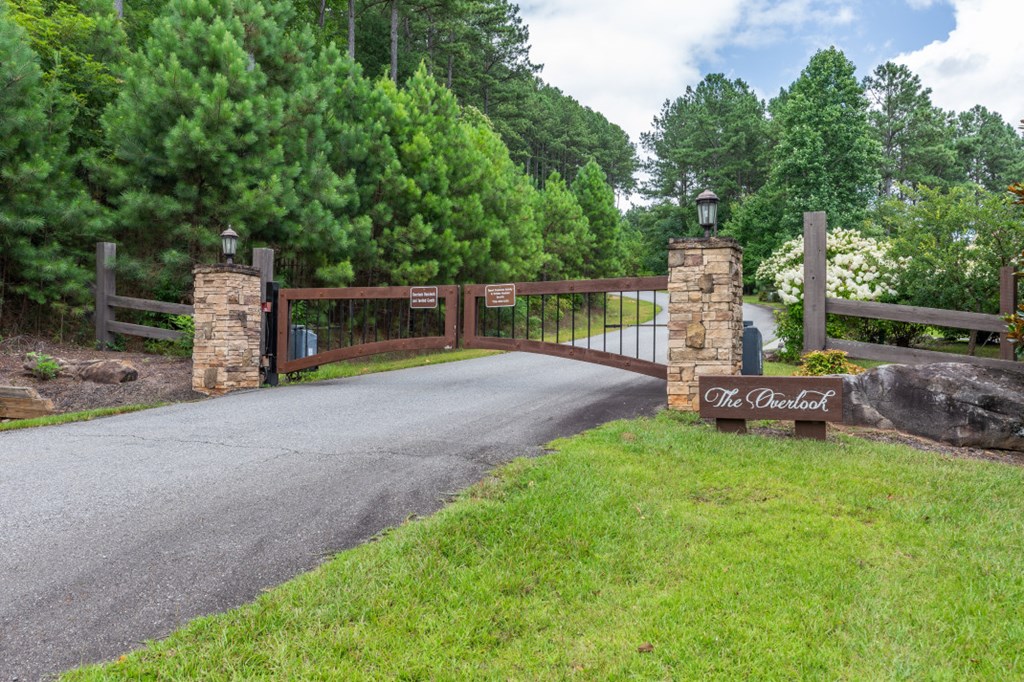 Lot 13 Thirteen Hundred Property Photo 11