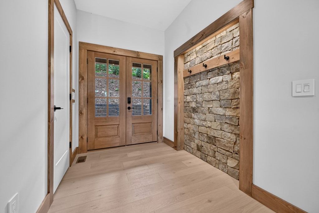 1729 Barnes Chapel Road Property Photo 4
